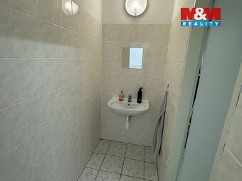 Pronájem nebytového prostoru o celkové výměře 173m2. Jedná s