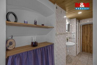 Nabízíme vám ke koupi útulnou chalupu v malebné obci Litoboř