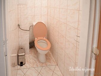 K dlouhodobému podnájmu nabízíme velmi pěkný byt o dispozici