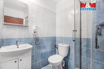 Nabízíme k prodeji multifunkční komerční objekt se sálem, ba