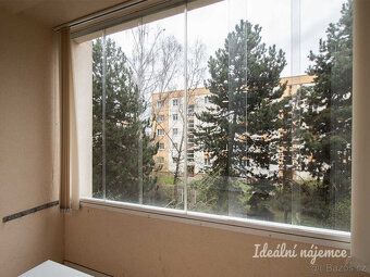 K dlouhodobému pronájmu nabízíme prostorný byt po částečné r
