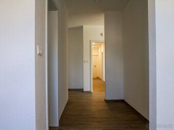Nabízíme k prodeji novostavbu, moderní rodinný dům v obci He