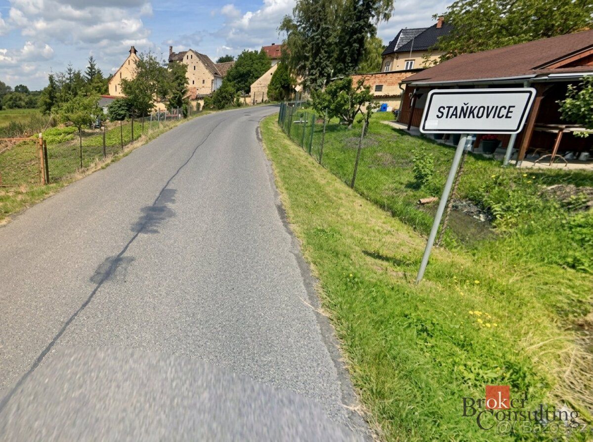 Prodej pozemků 4 536 m² – Staňkovice u ŽatceProdej pozemků 4