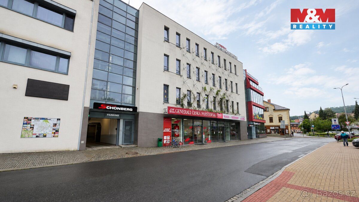 Nabízíme k dlouhodobému pronájmu garážové parkovací stání v 