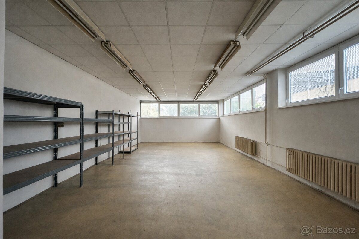 Nabízím k pronájmu sklad o výměře 56,35 m², který se nachází