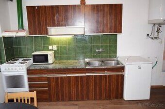 Pronajmu 1+kk,celkem 38m2.Požaduji kauci