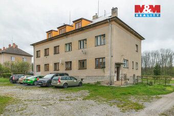Nabízíme k prodeji byt o dispozici 3+1 s užitnou plochou 65 