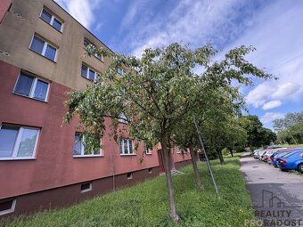 Nabízíme k prodeji útulný a světlý družstevní byt o dispozic