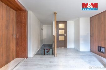 Prostorný rodinný dům s užitnou plochou 190 m2 v obci Pertol