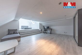 Prostorný rodinný dům s užitnou plochou 190 m2 v obci Pertol