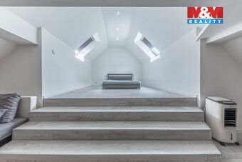 Prostorný rodinný dům s užitnou plochou 190 m2 v obci Pertol