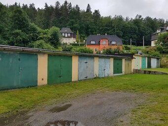 Nabízíme k pronájmu suchou zděnou udržovanou řadovou garáž v
