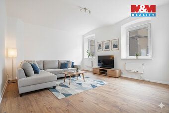 Nabízím Vám ke koupi byt o dispozici 1+1 v cihlovém domě v B