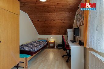 Nabízíme k prodeji rodinný dům o užitné ploše 160 m² v obci 