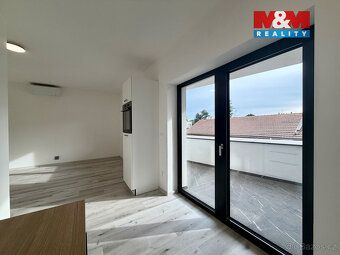 Nabízíme k pronájmu byt 1+kk v moderní novostavbě s balkónem