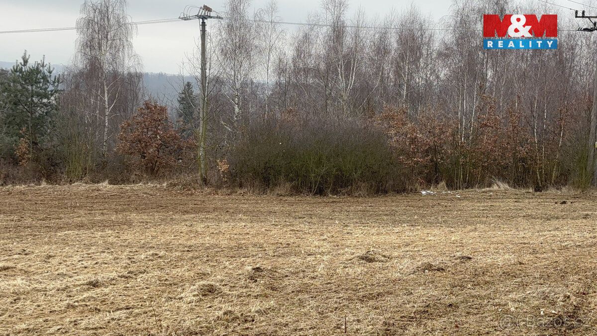 Nabízíme k prodeji pozemek vedený v katastru nemovitostí jak