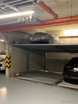 Nabízím k pronájmu luxusní byt 1+kk s předzahrádkou v atrakt