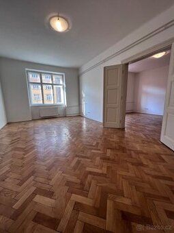 Nabízím Vám pronájem bytu 2+1, o velikosti 55m2, který se na