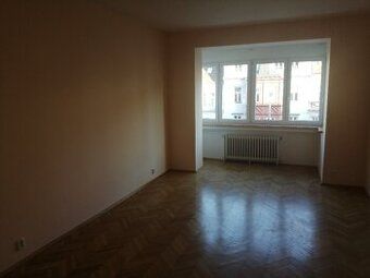 Nabízím Vám pronájem bytu 2+1, o velikosti 55m2, který se na