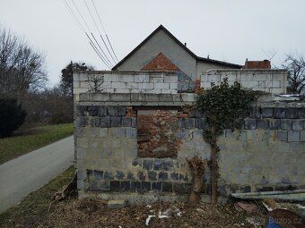 Prodej stavebního pozemku, rozestavěné stavby..v Loukově okr