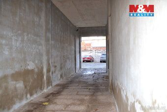 Prodej obchodně komerčních prostor v centru města Červený Ko