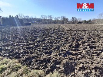 Nabízíme k prodeji pozemek určený k bydlení o výměře 1 765 m