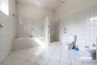 Prostorný rodinný dům v Opatově s obrovským potenciálem a ve