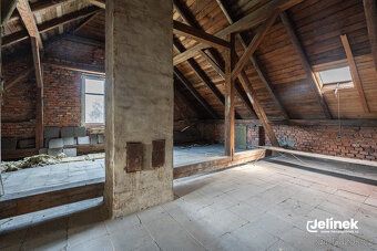 Prostorný rodinný dům v Opatově s obrovským potenciálem a ve