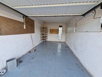 Nabízím k pronájmu velmi bezpečnou garáž o výměře 19 m², umí