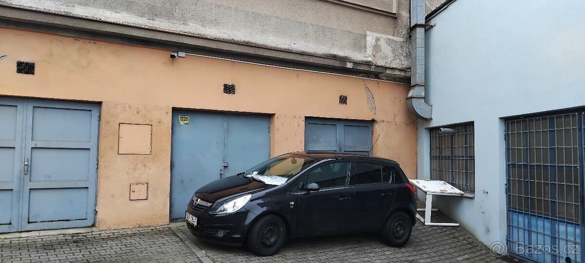 Děčín, Podmokly, Čsl. Mládeže Zastavěná plocha [m2]: 28 Elek