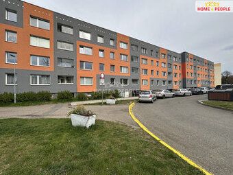 Nabízíme k pronájmu pokoje v nové zrekonstruovaném bytu v Čá