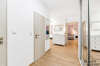 Stylový byt, který Vás chytne za srdce. Klid, příroda, lodži