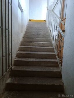 Pronajmu sladové prostory 1 patře v Uničově cca 325m2, nebo 