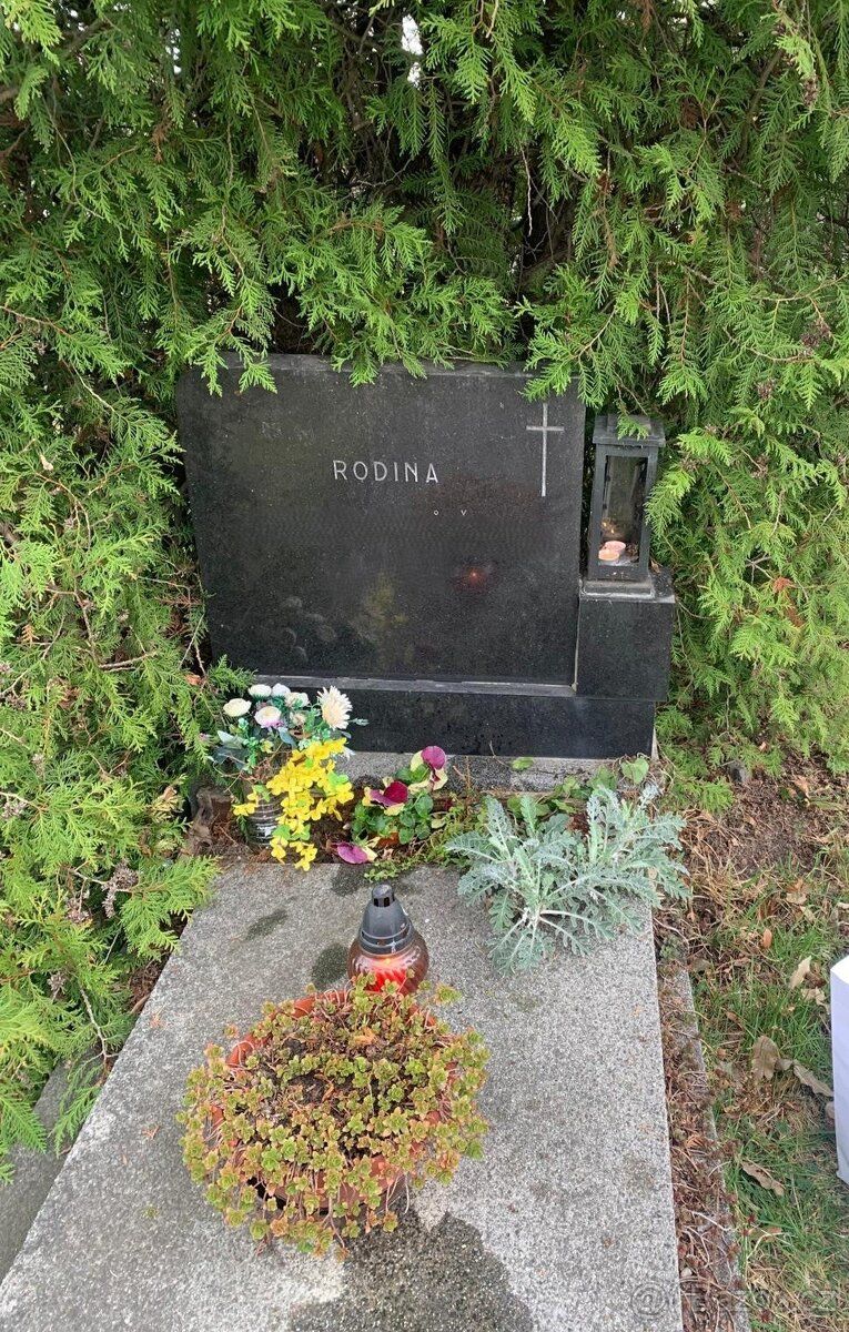 Přenechám hrobové místo v Přelouči Starý hřbitov, č. hrobové