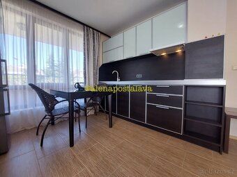 bo9601 Cena - 175 000 Eur
Luxusní 3+kk na první linii s pano