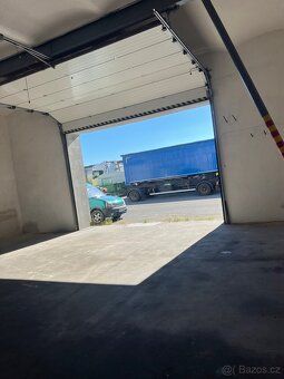 Pronájem haly 100 m² – Bzenec
Nabízím k pronájmu halu o výmě