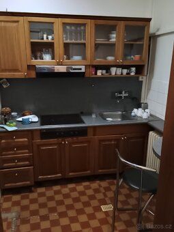 Pronájem skladovacích či výrobních prostorů. Objekt se dá ro