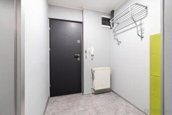 Nabízíme ke koupi prostorný byt o dispozici 4+kk a celkové p