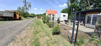 Prodej celoroční chaty, pozemek 250m2 Chata vhodná pro rybář
