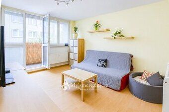 Nabízíme Vám k pronájmu byt 1+kk ve Znojmě v blízkosti centr