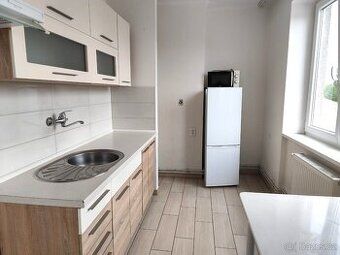 Nabízíme Vám k pronájmu byt 1+kk ve Znojmě v blízkosti centr