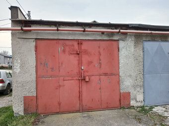 Dlouhodobý pronájem garáže Nabízím dlouhodobý pronájem garáž