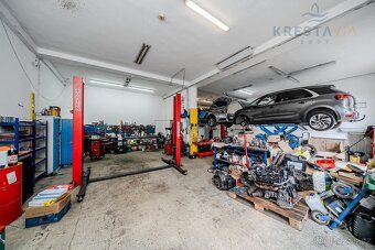 Nabízíme k prodeji samostatně stojící nebytový dům s výborno