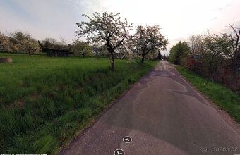 Nabízím k sekání a sušení sena travnatou plochu v ovocném sa