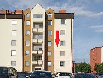 Zvažuji prodej ideální poloviny bytu viz. označení na fotogr
