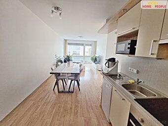 Včetně provize RK, Nabízíme k prodeji moderní, nezařízený by