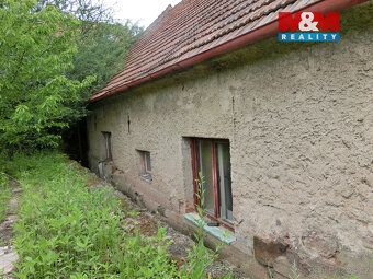 Nabízíme k prodeji samostatný rodinný dům v klidné části obc