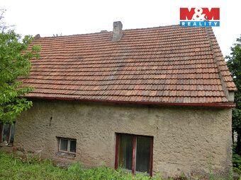 Nabízíme k prodeji samostatný rodinný dům v klidné části obc