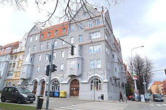 Nabídka realitní kanceláře:
Pronájem bytu o dispozici 1+1 na