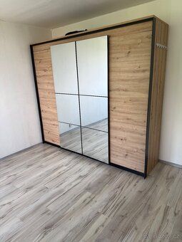 Nabízím k prodeji prostorný byt 3+1, 68 m2, OV ve 3. NP s vý